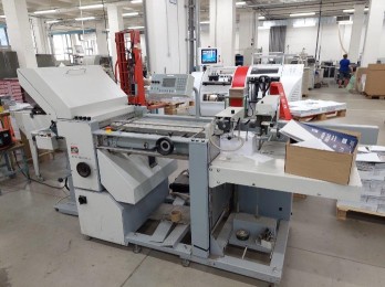 Folding machine